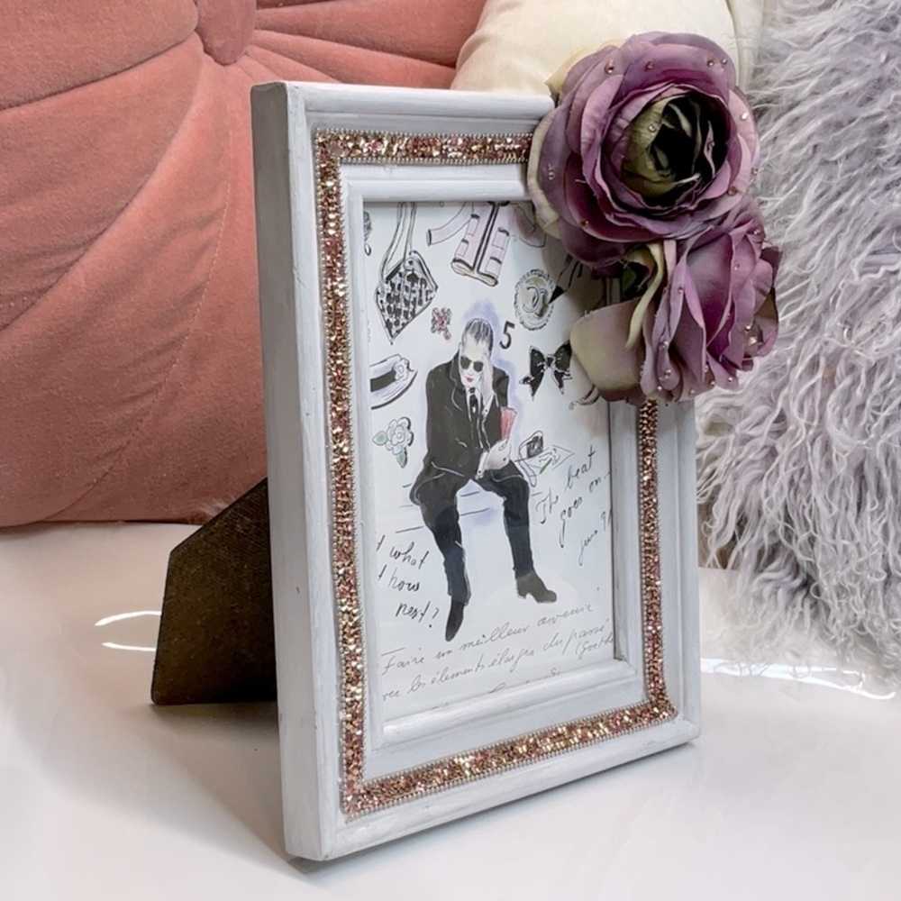 Designer Inspired Picture Frame✨ - Picture 2 of 4